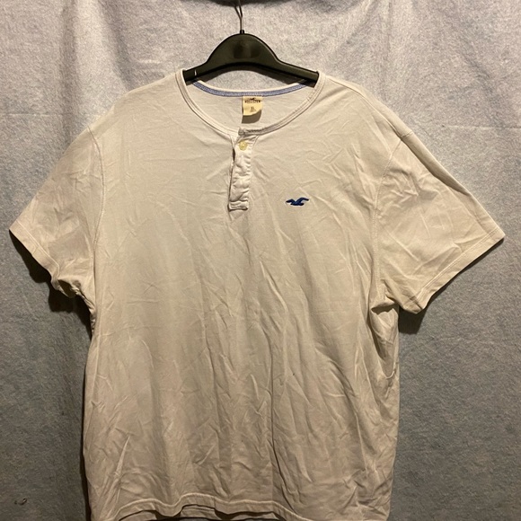 Hollister white button t shirt - Picture 1 of 1